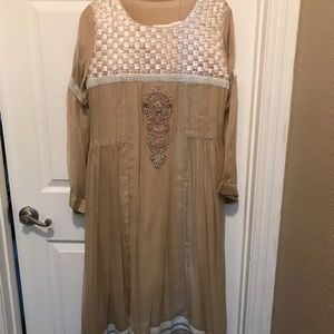 Indian Pakistani shalwar kameez